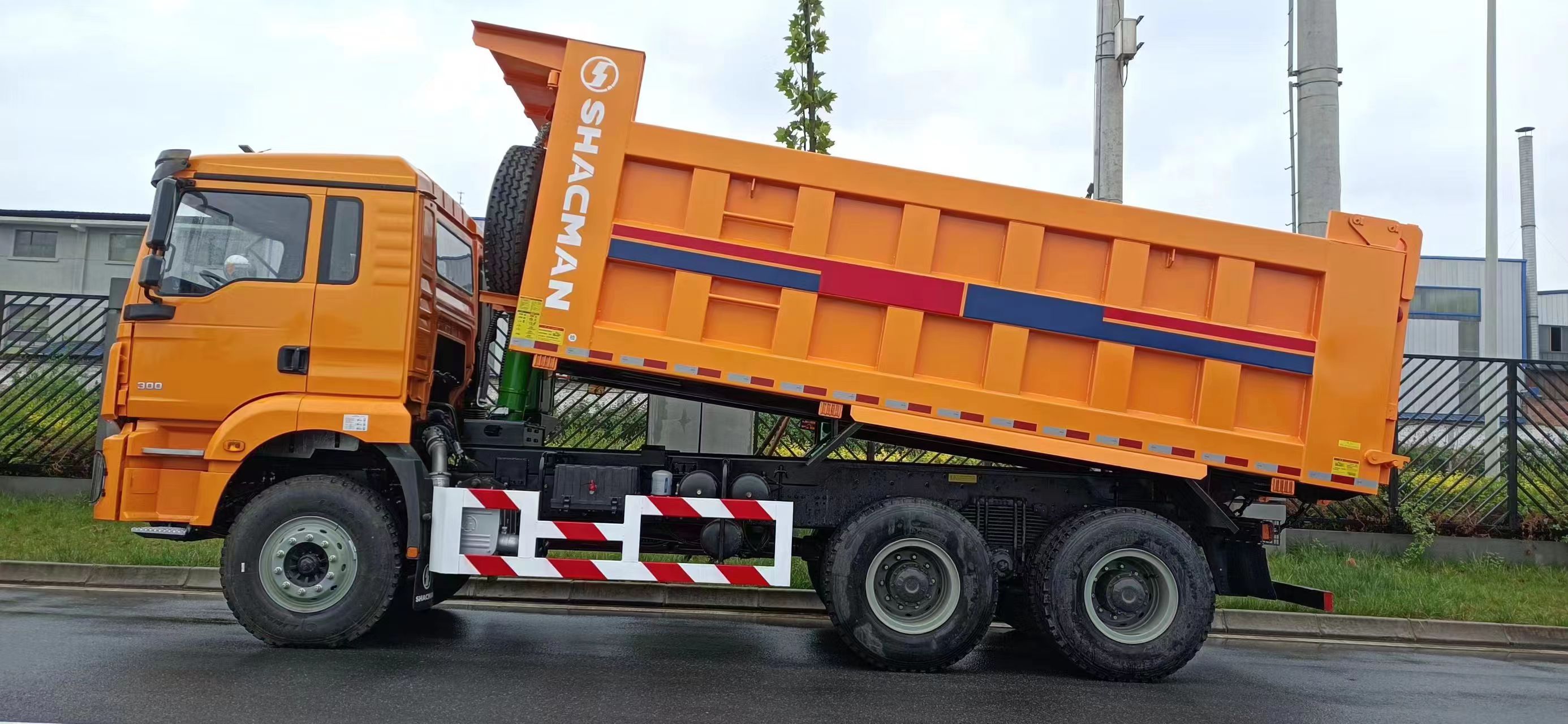 SHACMAN H3000 自卸车 6x4 4x2